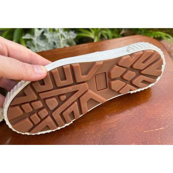 Vans‎ Faux Suede Anaheim Shoes Men\'s Size 7 Women\'s Size 8.5 Olive Green main image 8